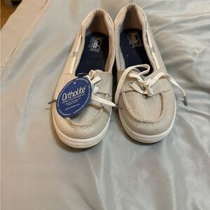 Keds Light Tan Canvas Slip-Ons